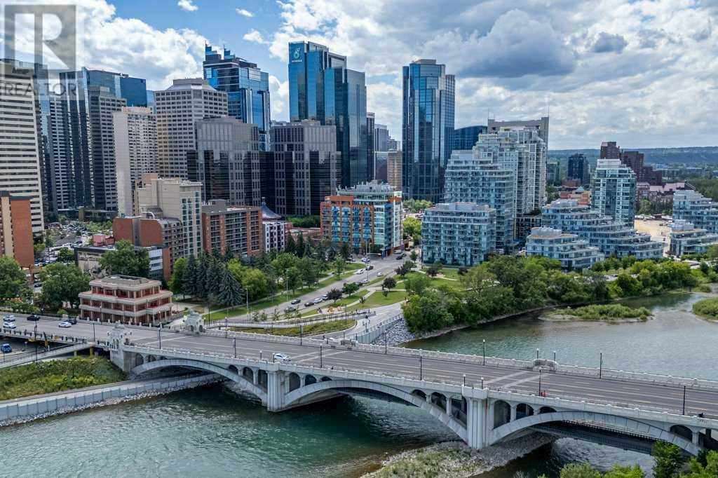 Single Family House for Sale in   Riverfront Avenue SW Chinatown Calgary 