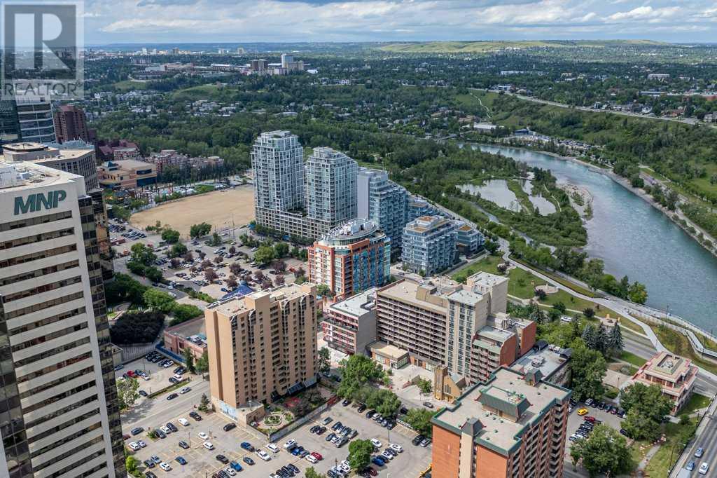 Single Family House for Sale in   Riverfront Avenue SW Chinatown Calgary 