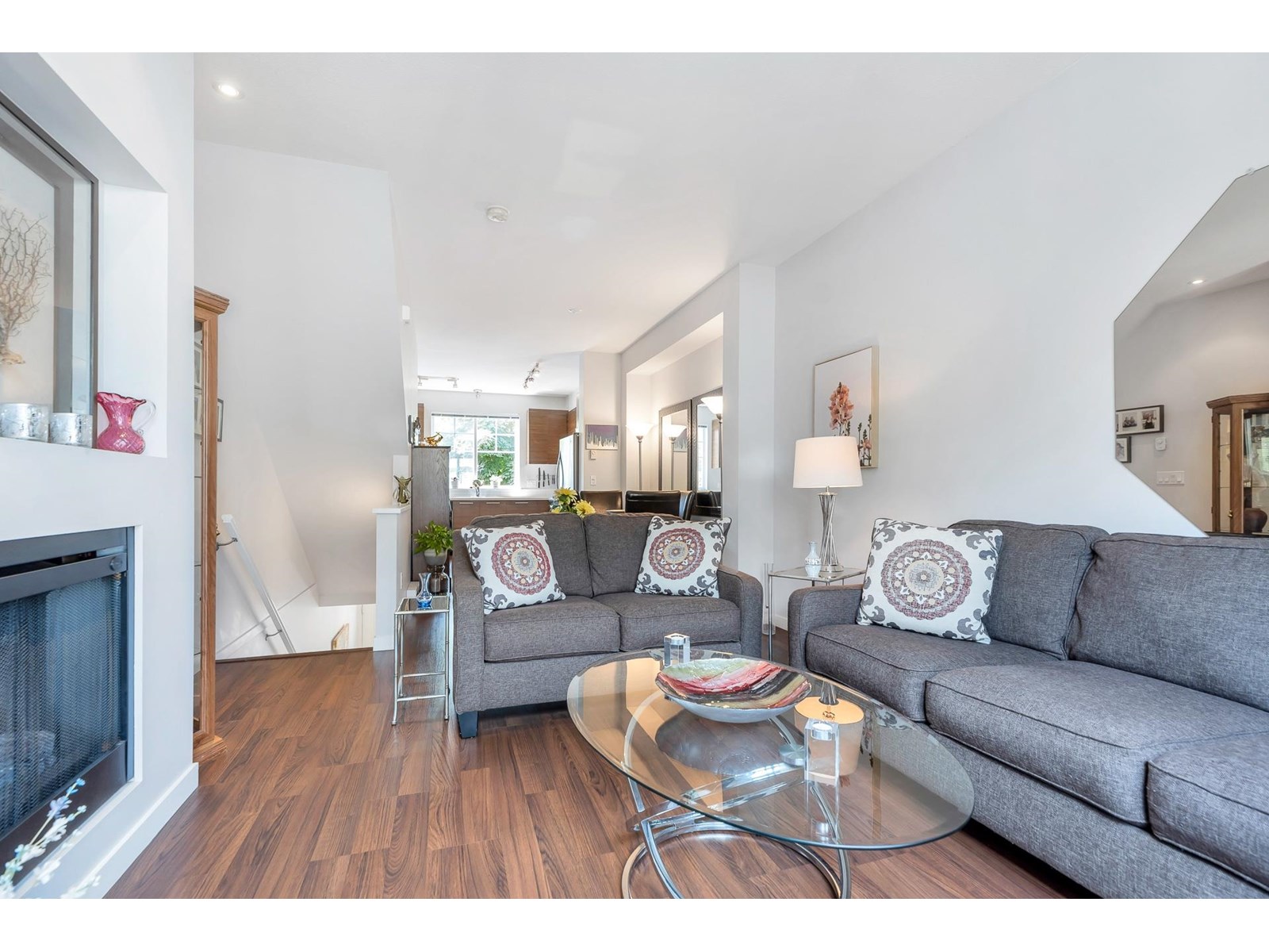 Photo 11 of 52 7238 189 Street, Surrey BC