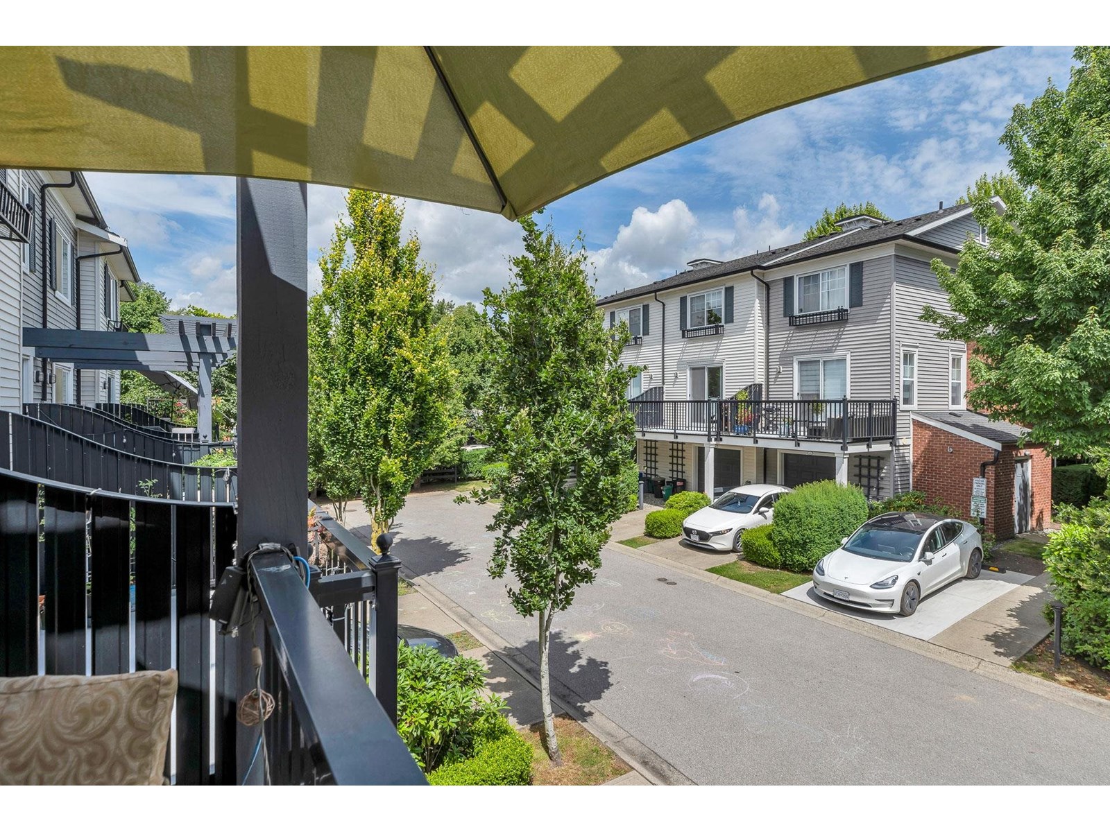 Photo 16 of 52 7238 189 Street, Surrey BC