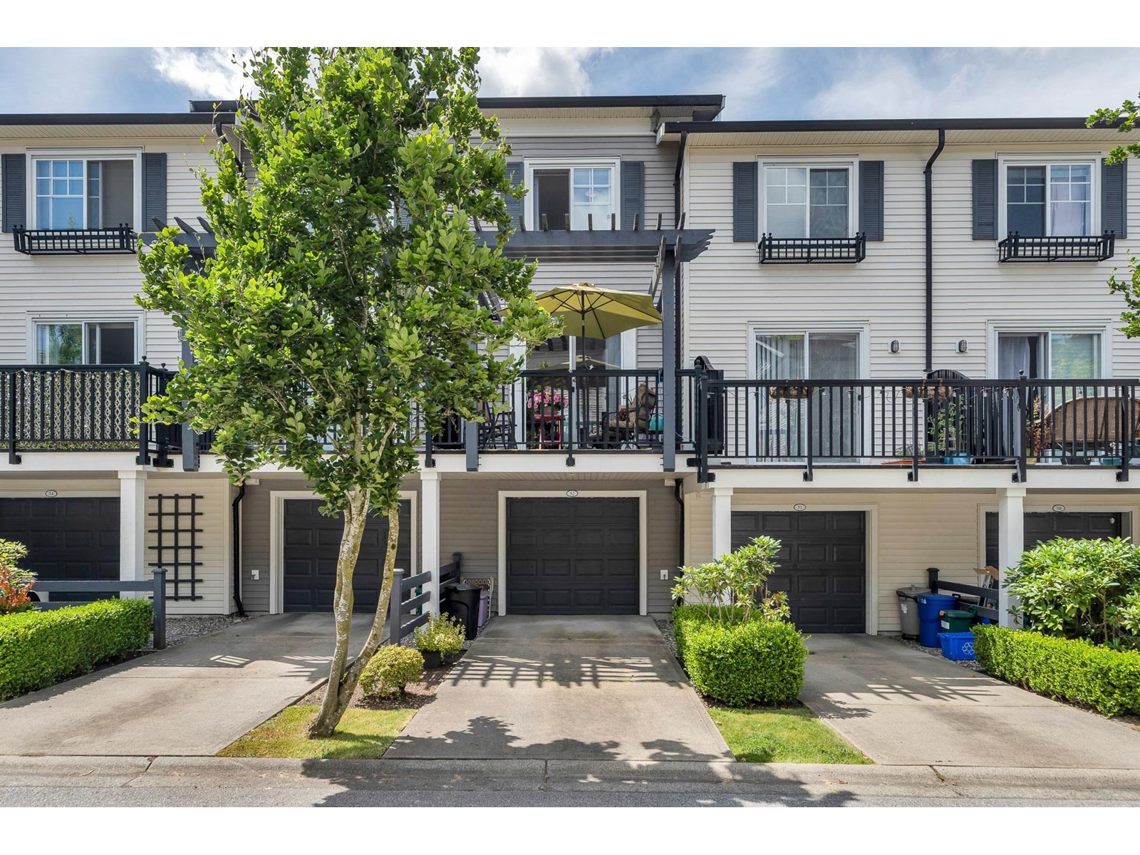 Photo 36 of 52 7238 189 Street, Surrey BC