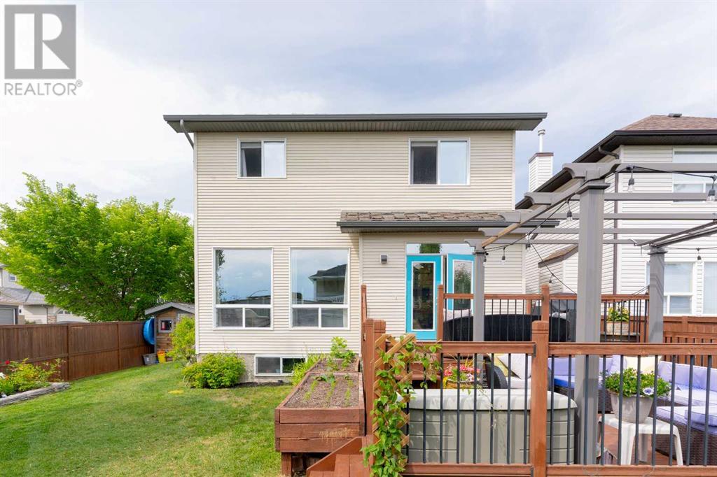 Single Family House for Sale in  Tuscany Ridge Mews NW Tuscany Calgary 