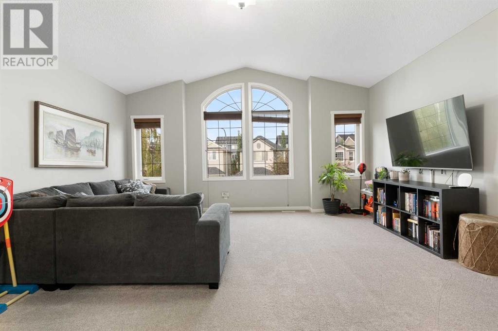 Single Family House for Sale in  Tuscany Ridge Mews NW Tuscany Calgary 