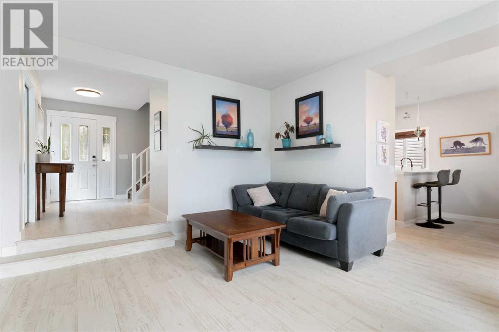 Single Family House for Sale in  Tuscany Ridge Mews NW Tuscany Calgary 