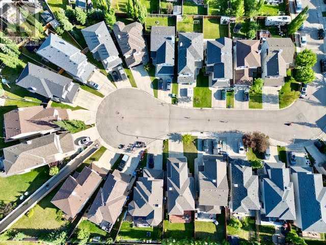 Single Family House for Sale in  Tuscany Ridge Mews NW Tuscany Calgary 