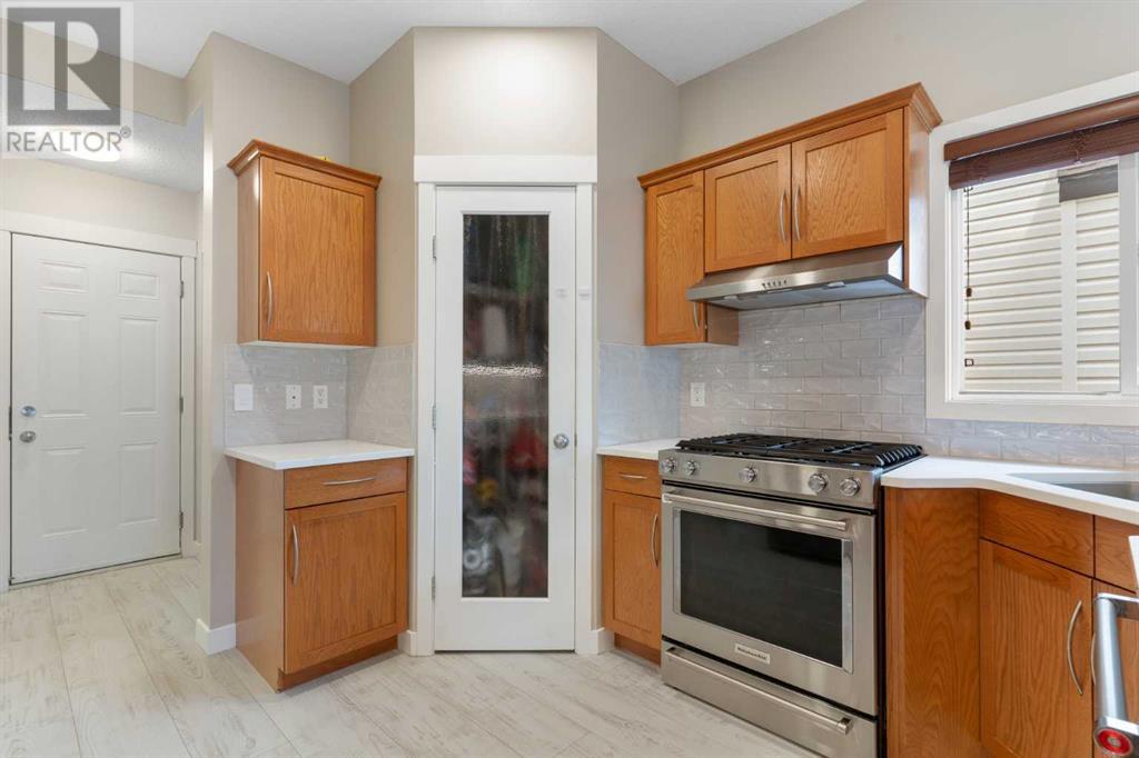 Single Family House for Sale in  Tuscany Ridge Mews NW Tuscany Calgary 