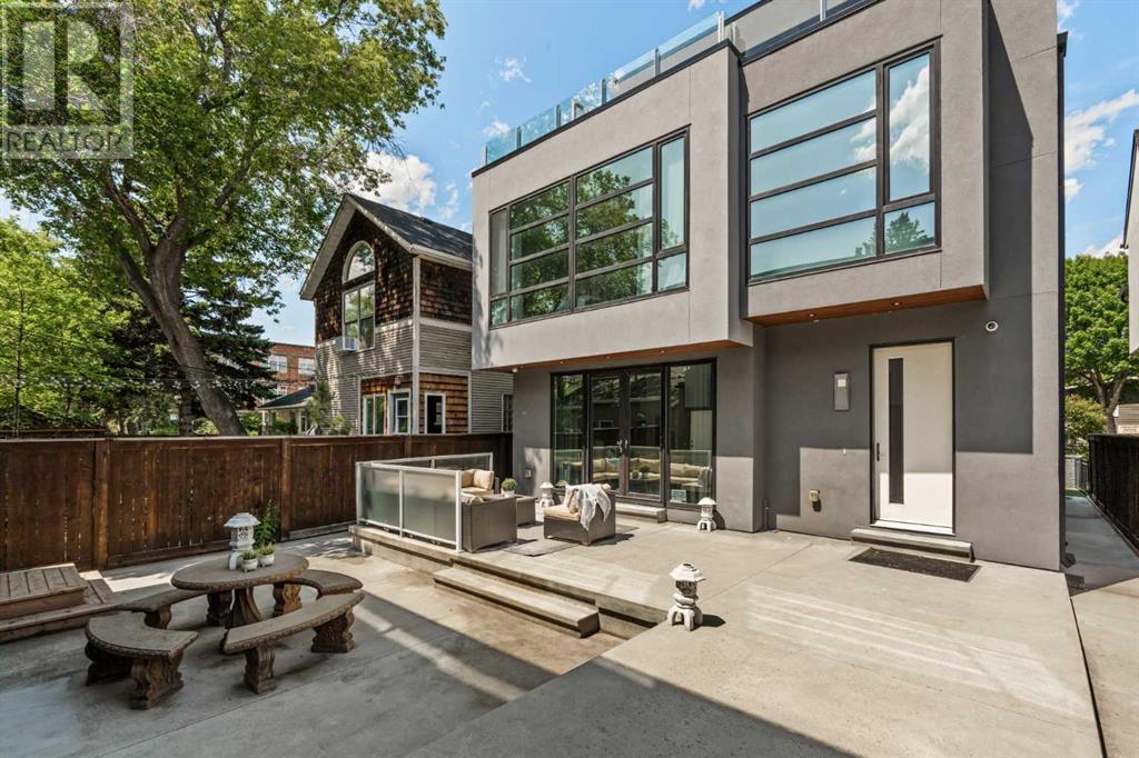 Single Family House for Sale in   Avenue NW Crescent Heights Calgary 