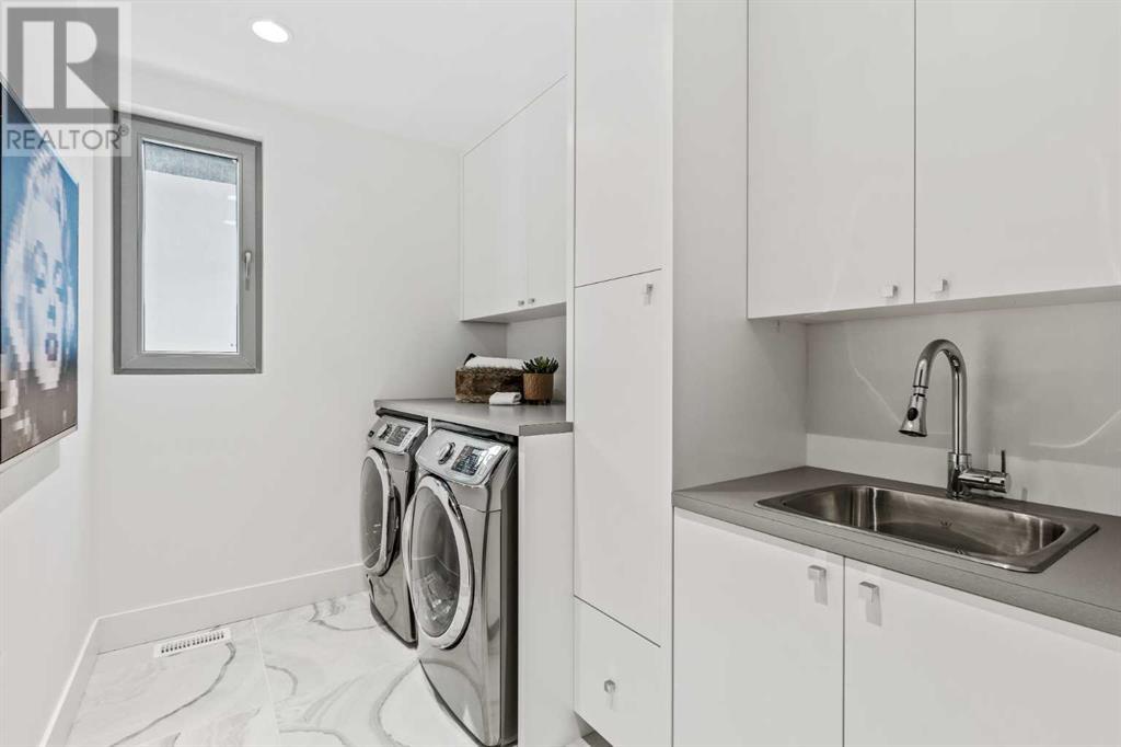Single Family House for Sale in   Avenue NW Crescent Heights Calgary 