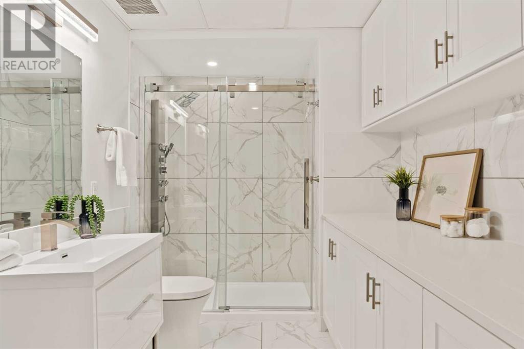 Single Family House for Sale in   Avenue NW Crescent Heights Calgary 
