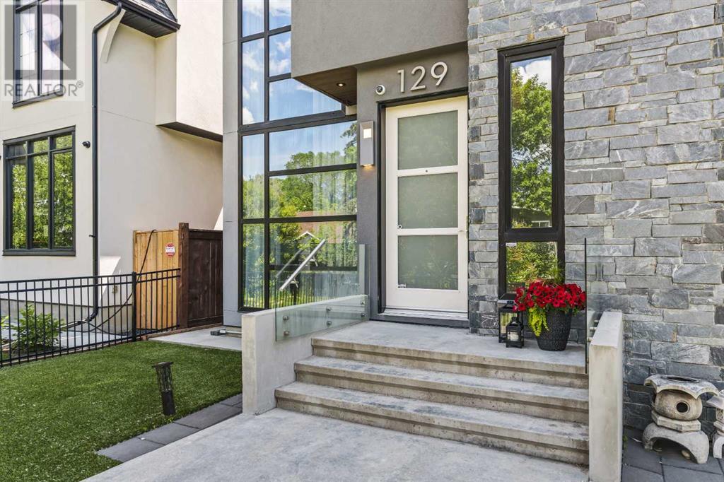 129 10 Avenue NW, Calgary, Alberta