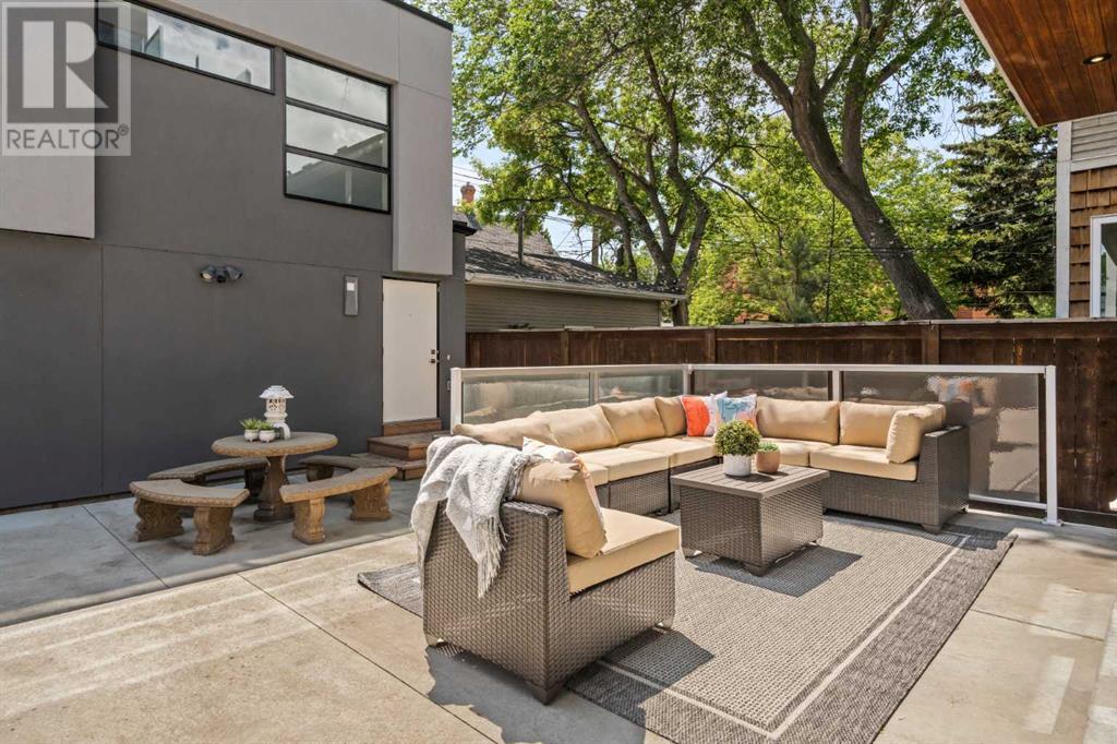 Single Family House for Sale in   Avenue NW Crescent Heights Calgary 