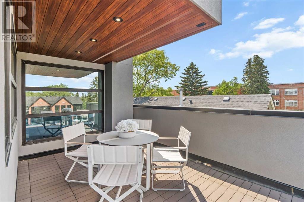 Single Family House for Sale in   Avenue NW Crescent Heights Calgary 