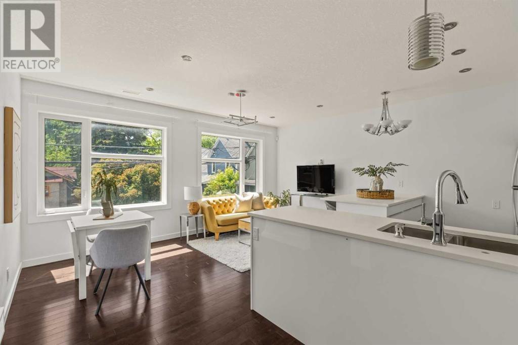 Single Family House for Sale in   Avenue NW Crescent Heights Calgary 