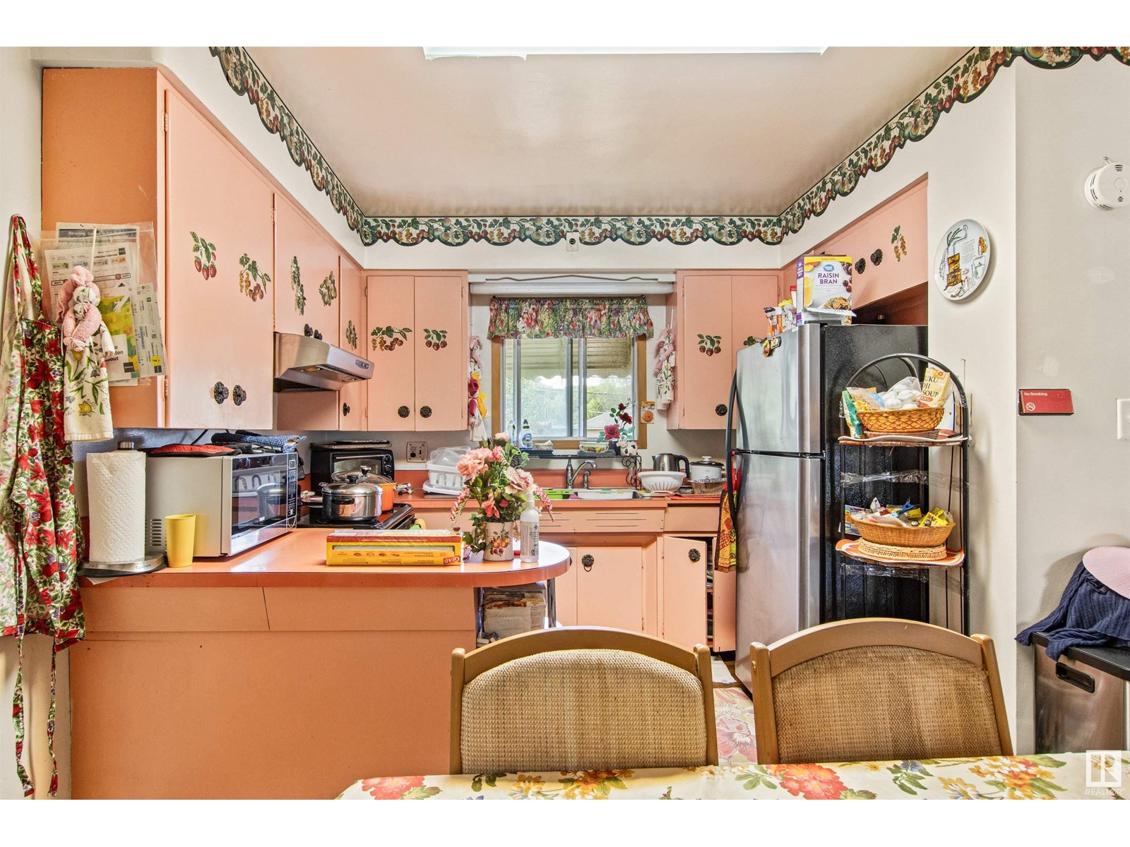 Photo 21 of 11632 Groat Rd Nw, Edmonton AB