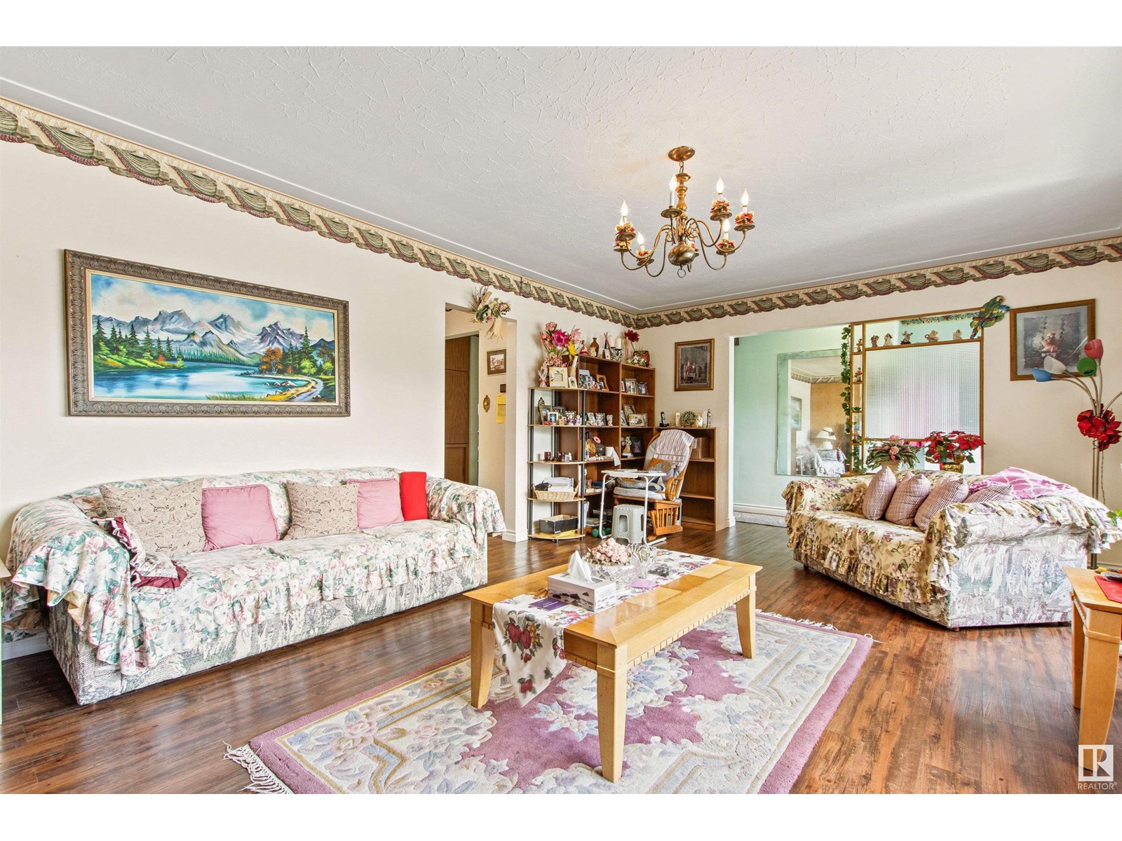 Photo 15 of 11632 Groat Rd Nw, Edmonton AB