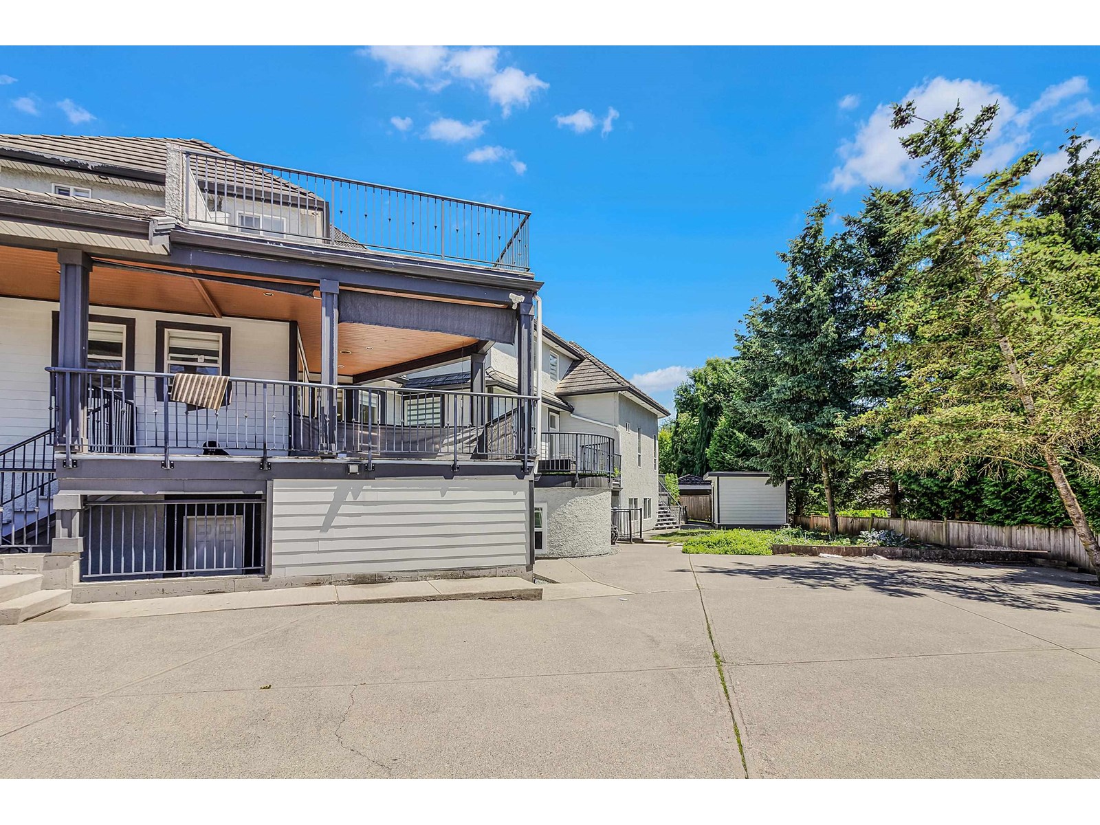 Photo 25 of 5733 W Kettle Crescent, Surrey BC