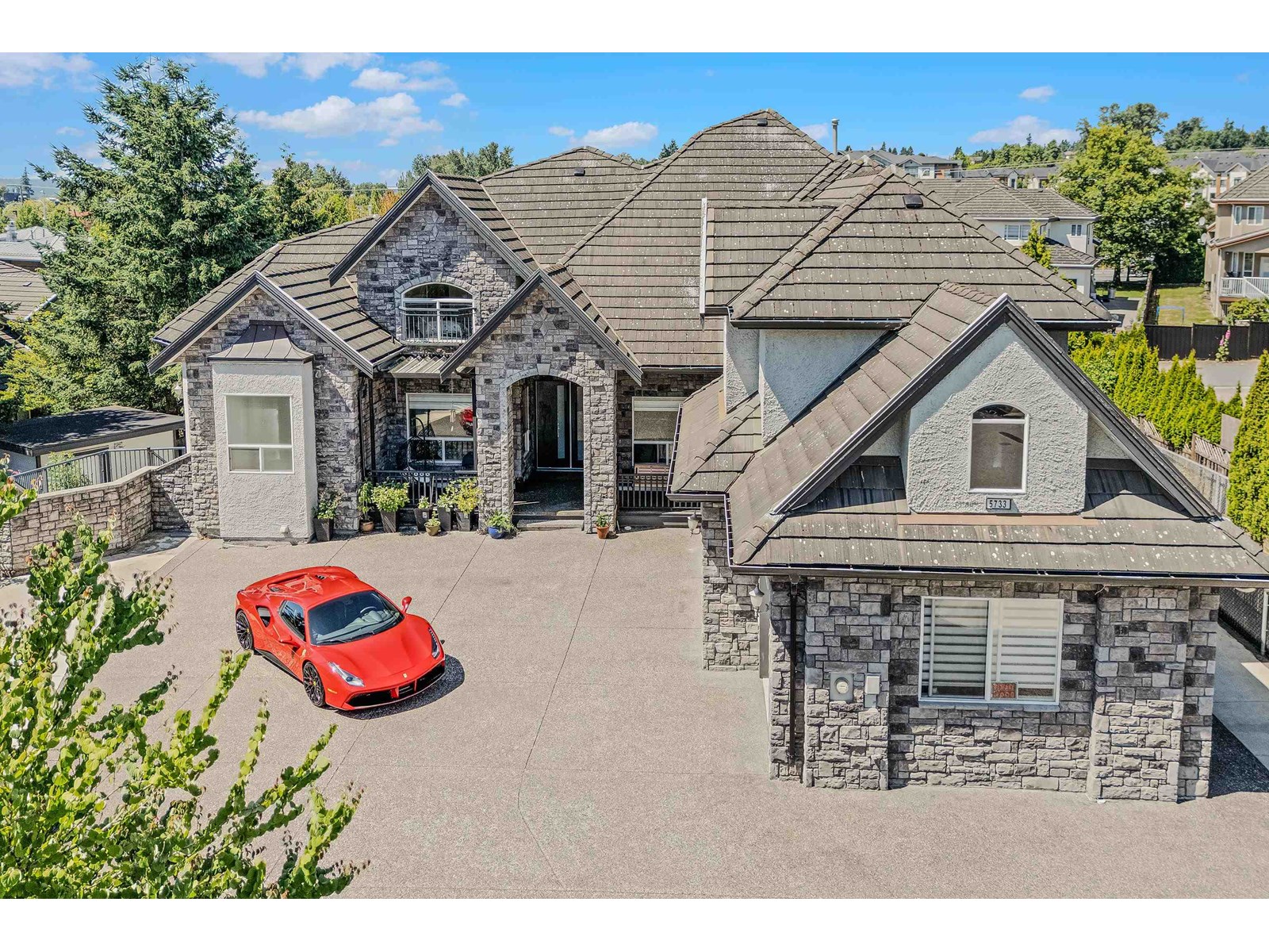 Photo 26 of 5733 W Kettle Crescent, Surrey BC