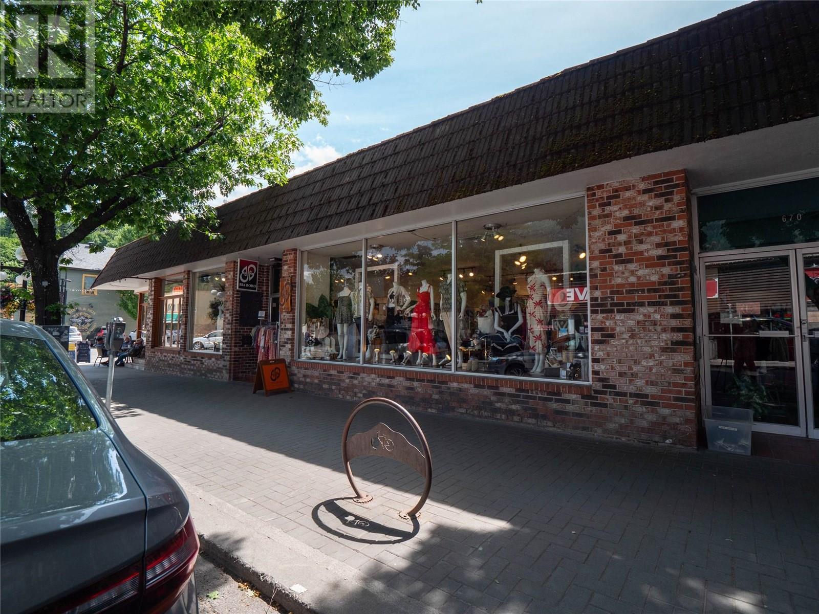 696 Baker Street, Nelson