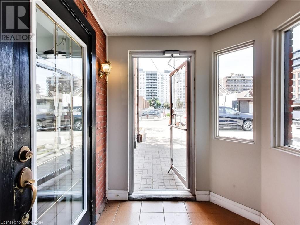 Photo 32 of 51 Augusta Street, Hamilton ON