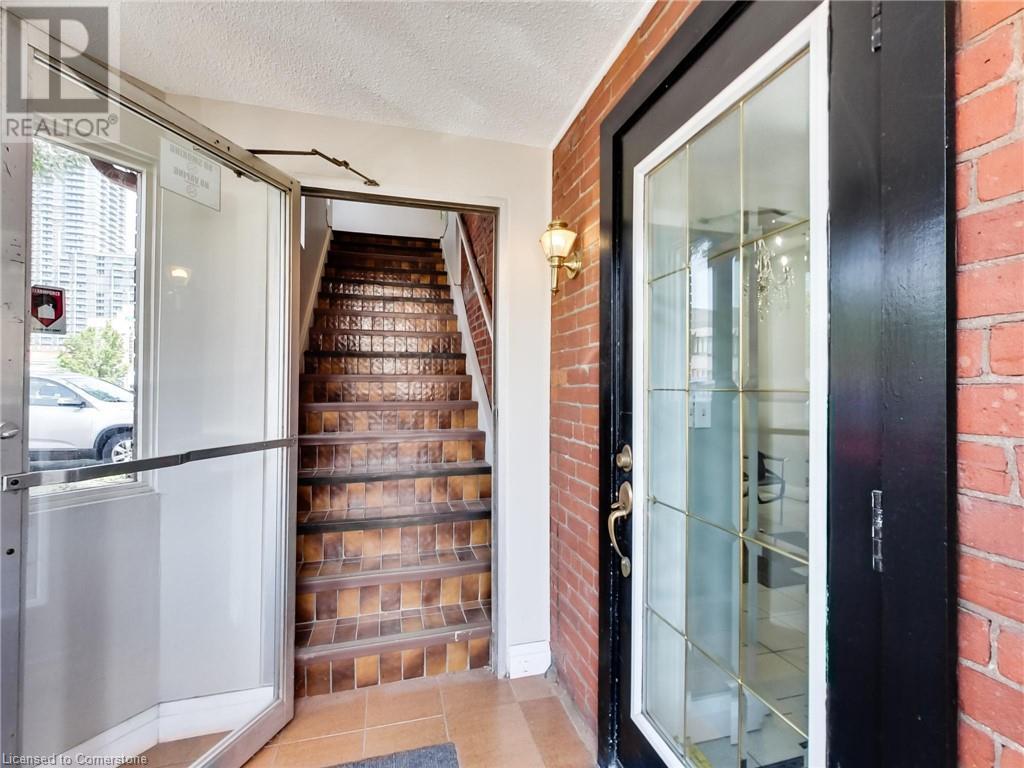 Photo 40 of 51 Augusta Street, Hamilton ON