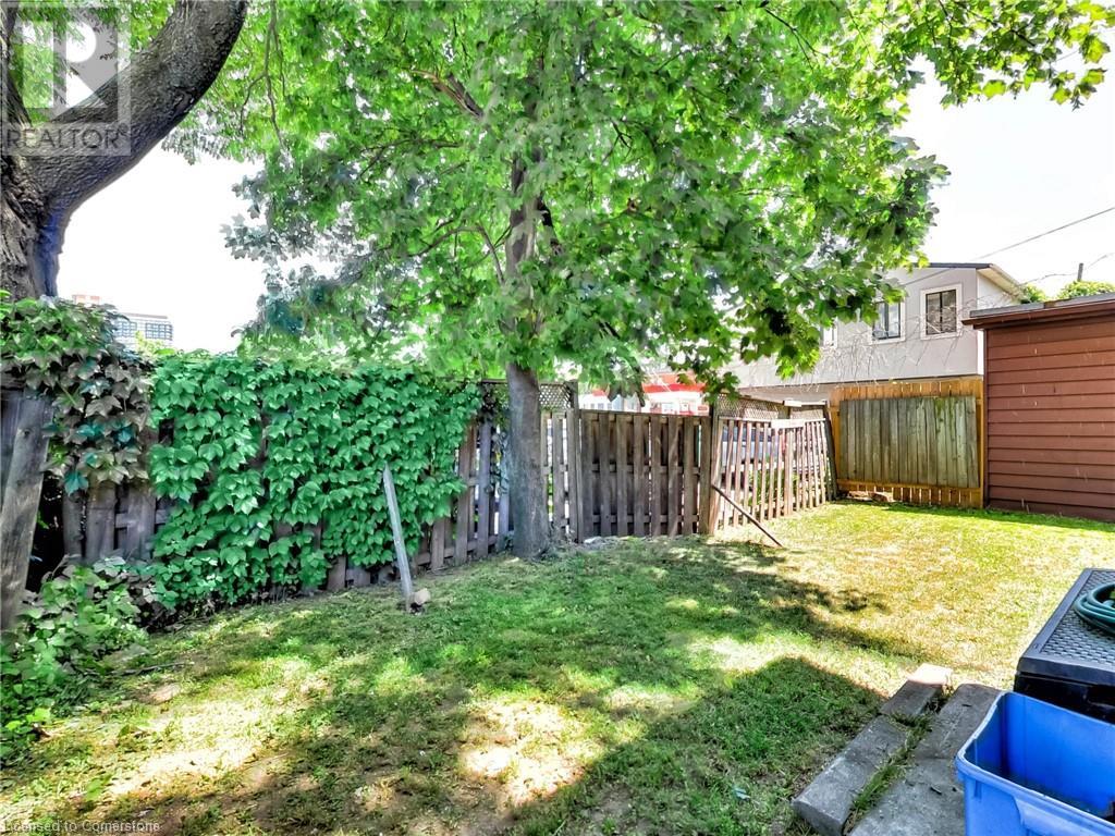 Photo 6 of 51 Augusta Street, Hamilton ON