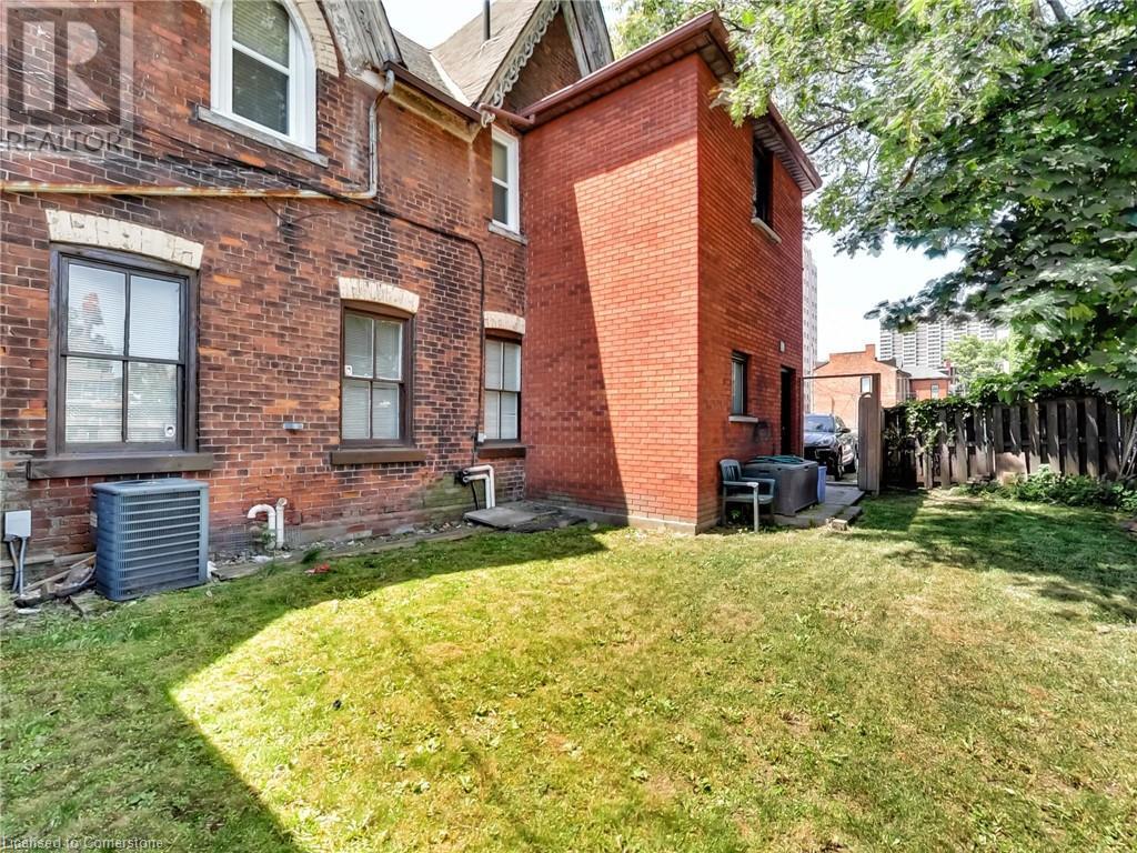 Photo 22 of 51 Augusta Street, Hamilton ON