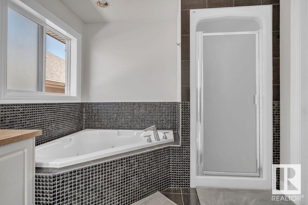 Photo 27 of 6724 12 Av Sw, Edmonton AB