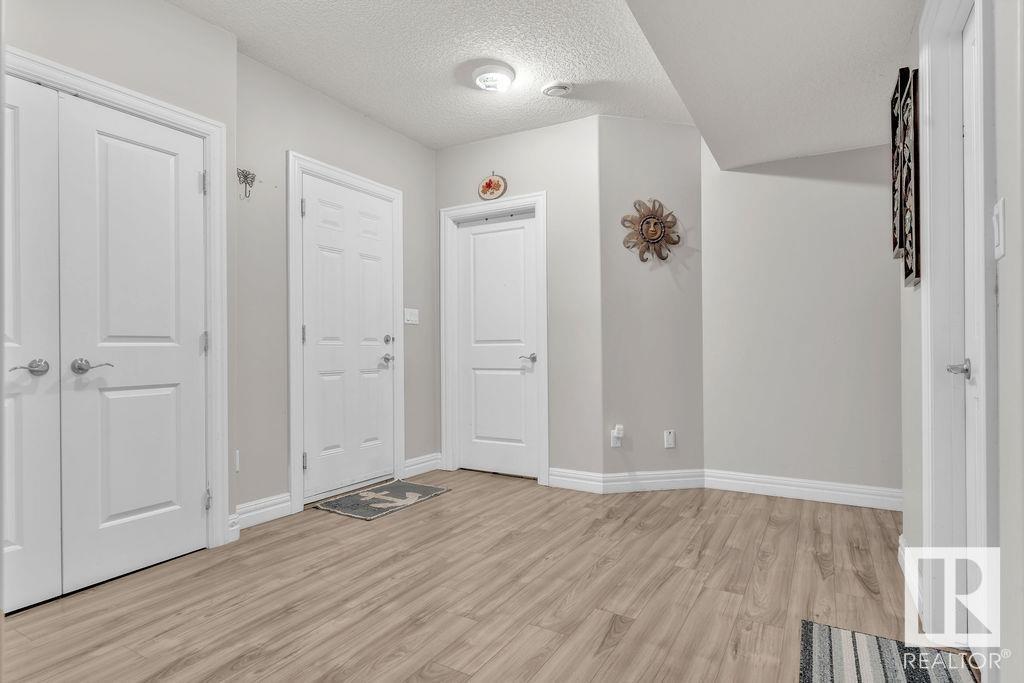 Photo 16 of 6724 12 Av Sw, Edmonton AB