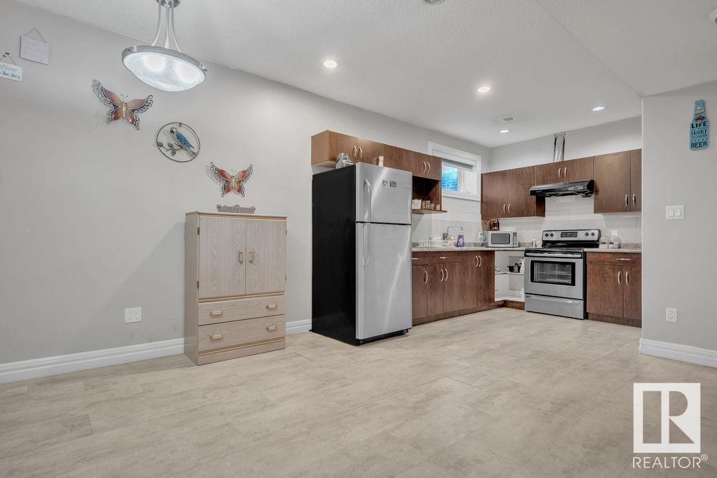 Photo 52 of 6724 12 Av Sw, Edmonton AB