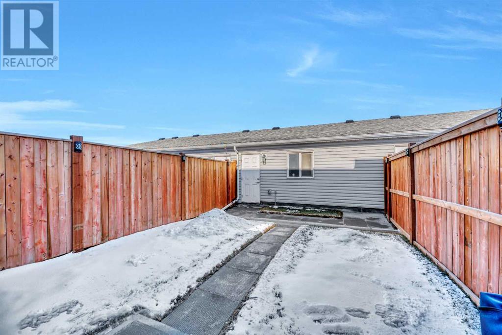 Single Family House for Sale in  Wolf Hollow Park SE Wolf Willow Calgary 