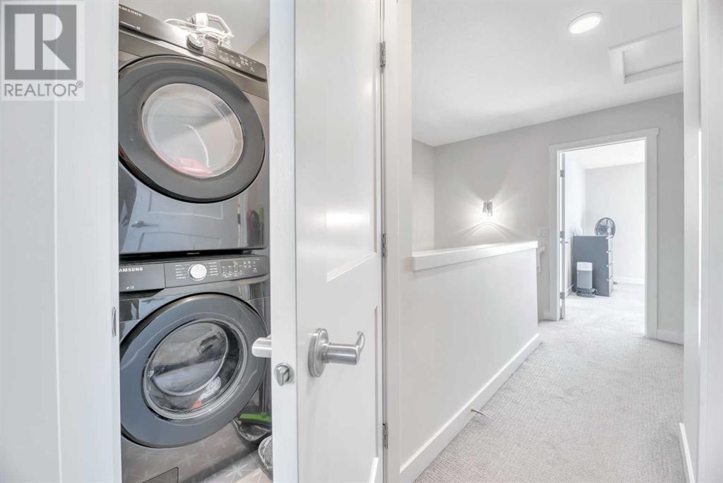 Single Family House for Sale in  Wolf Hollow Park SE Wolf Willow Calgary 