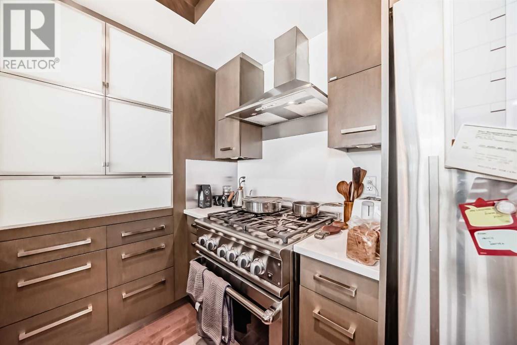 Single Family House for Sale in   Shawnee Hill SW Shawnee Slopes Calgary 
