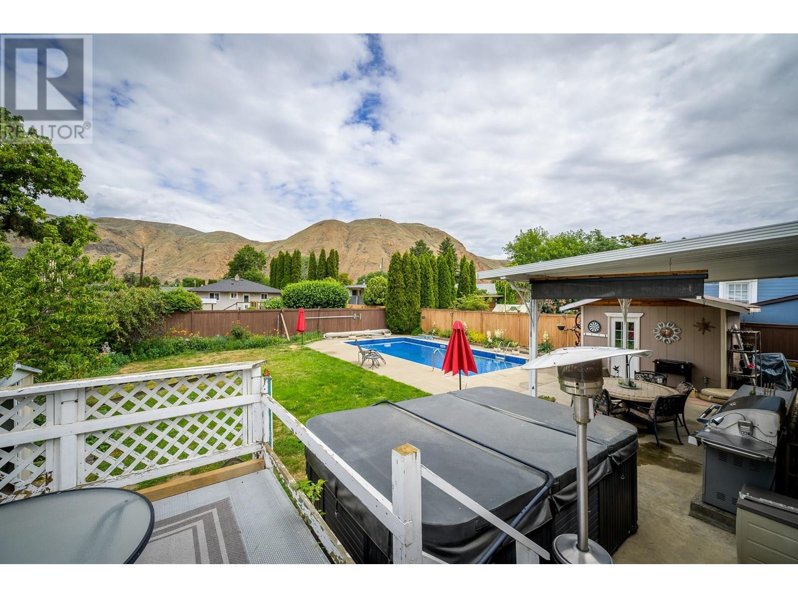 2374 PARKCREST AVENUE - Image 21