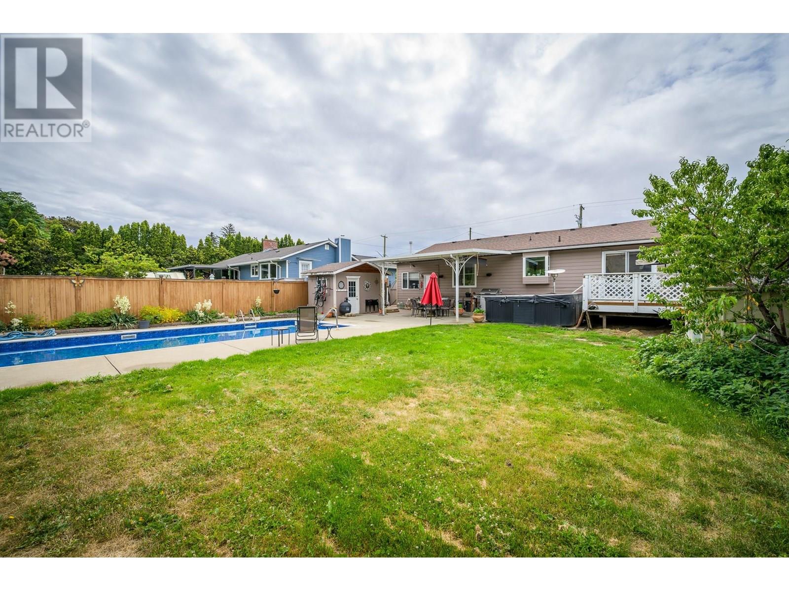 2374 PARKCREST AVENUE - Image 30