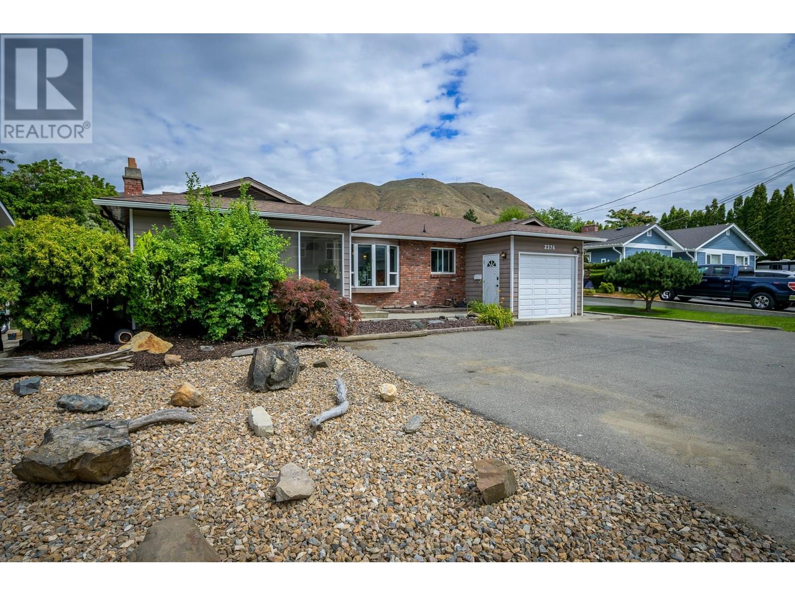 2374 PARKCREST AVENUE - Image 32
