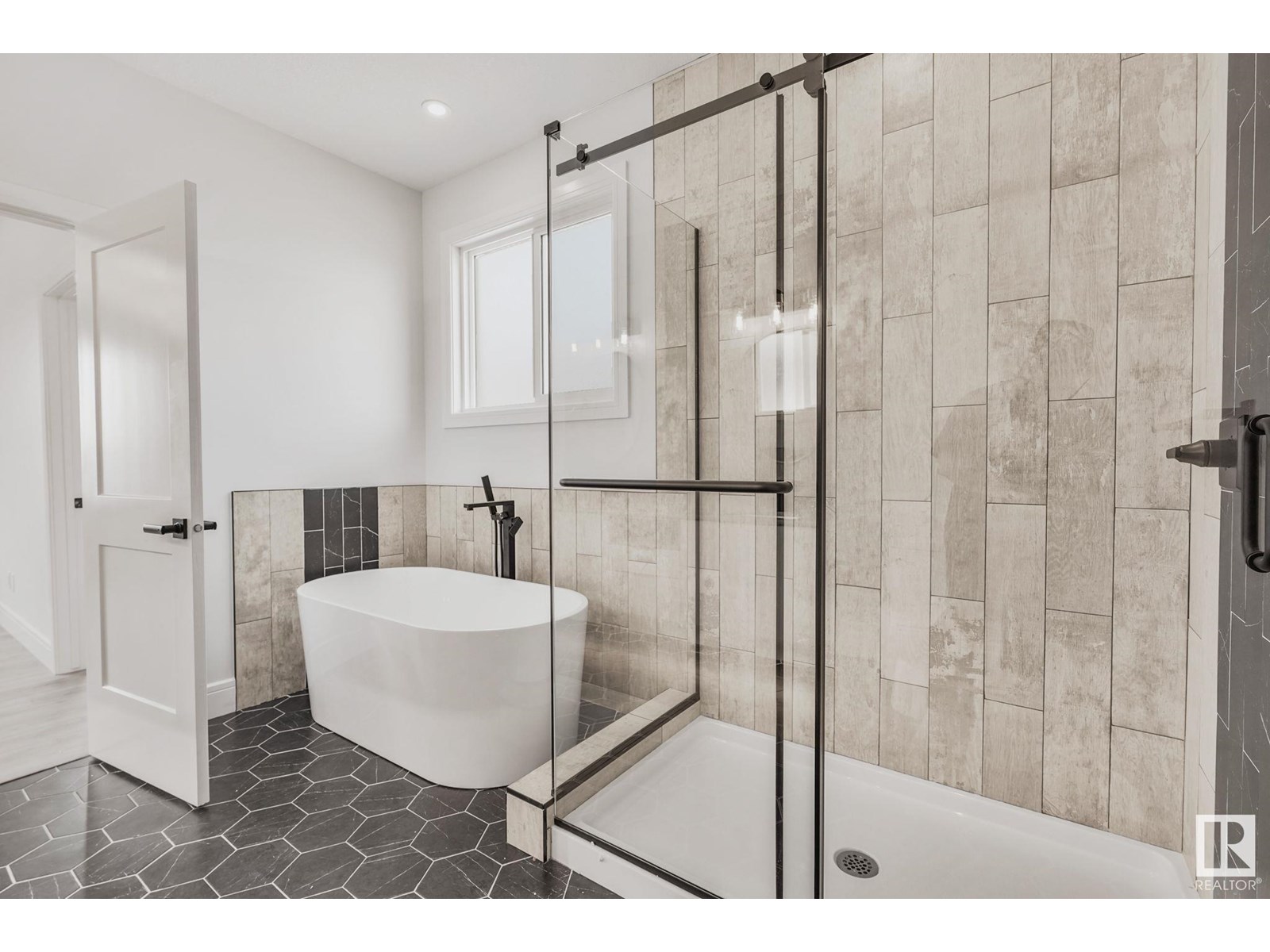 150 CREEKSIDE LANE LN, Leduc