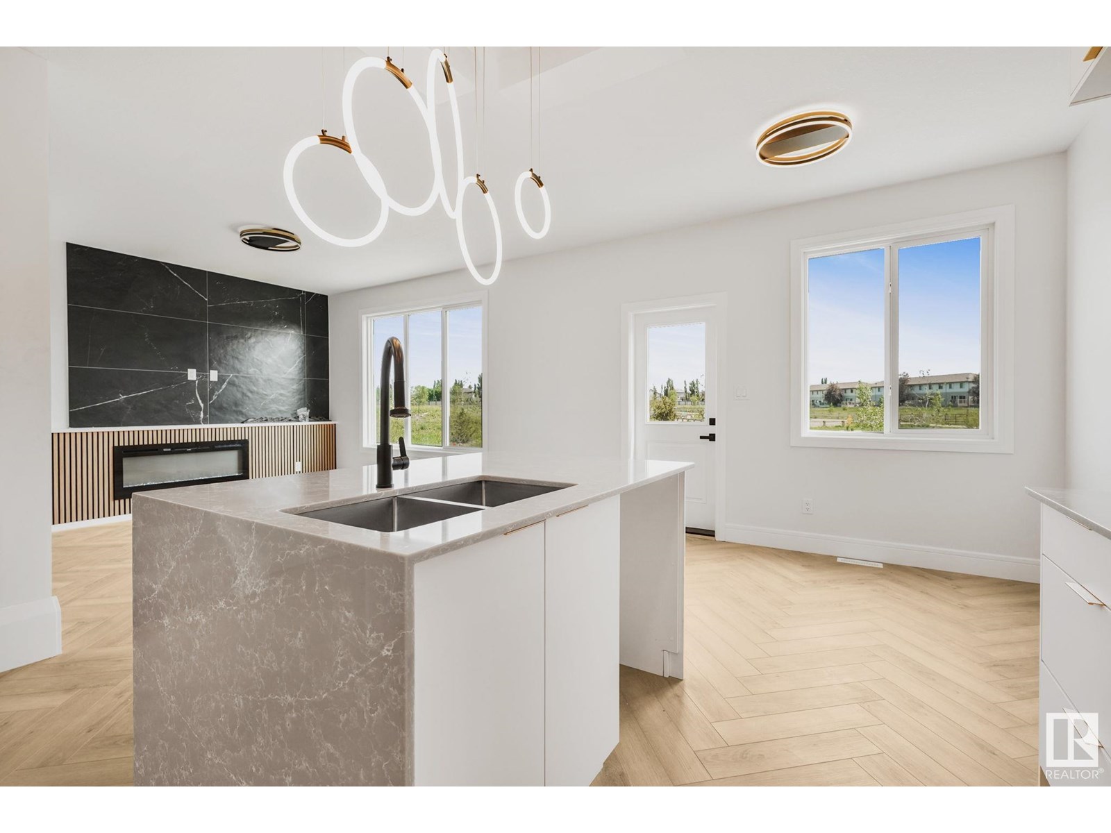 150 CREEKSIDE LANE LN, Leduc