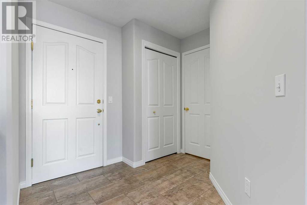 Single Family House for Sale in   Rocky Vista Park NW Rocky Ridge Calgary 
