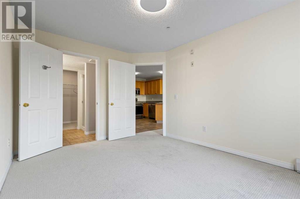 Single Family House for Sale in   Rocky Vista Park NW Rocky Ridge Calgary 