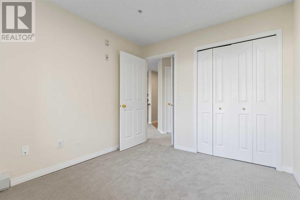 Single Family House for Sale in   Rocky Vista Park NW Rocky Ridge Calgary 