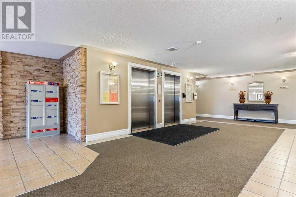 Single Family House for Sale in   Rocky Vista Park NW Rocky Ridge Calgary 