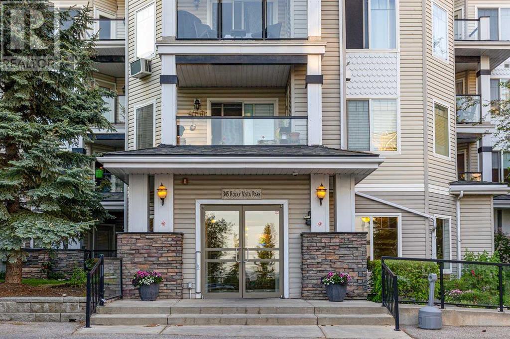 Single Family House for Sale in   Rocky Vista Park NW Rocky Ridge Calgary 