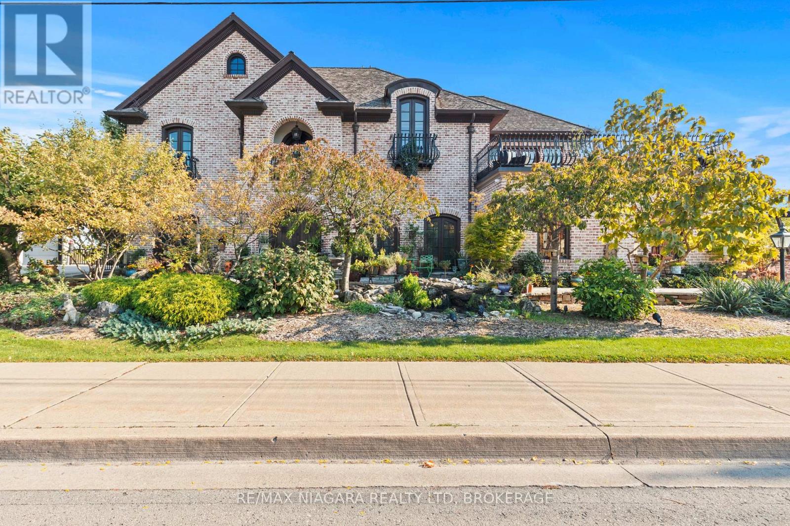 Photo 40 of 358 C Martindale Road, St Catharines ON
