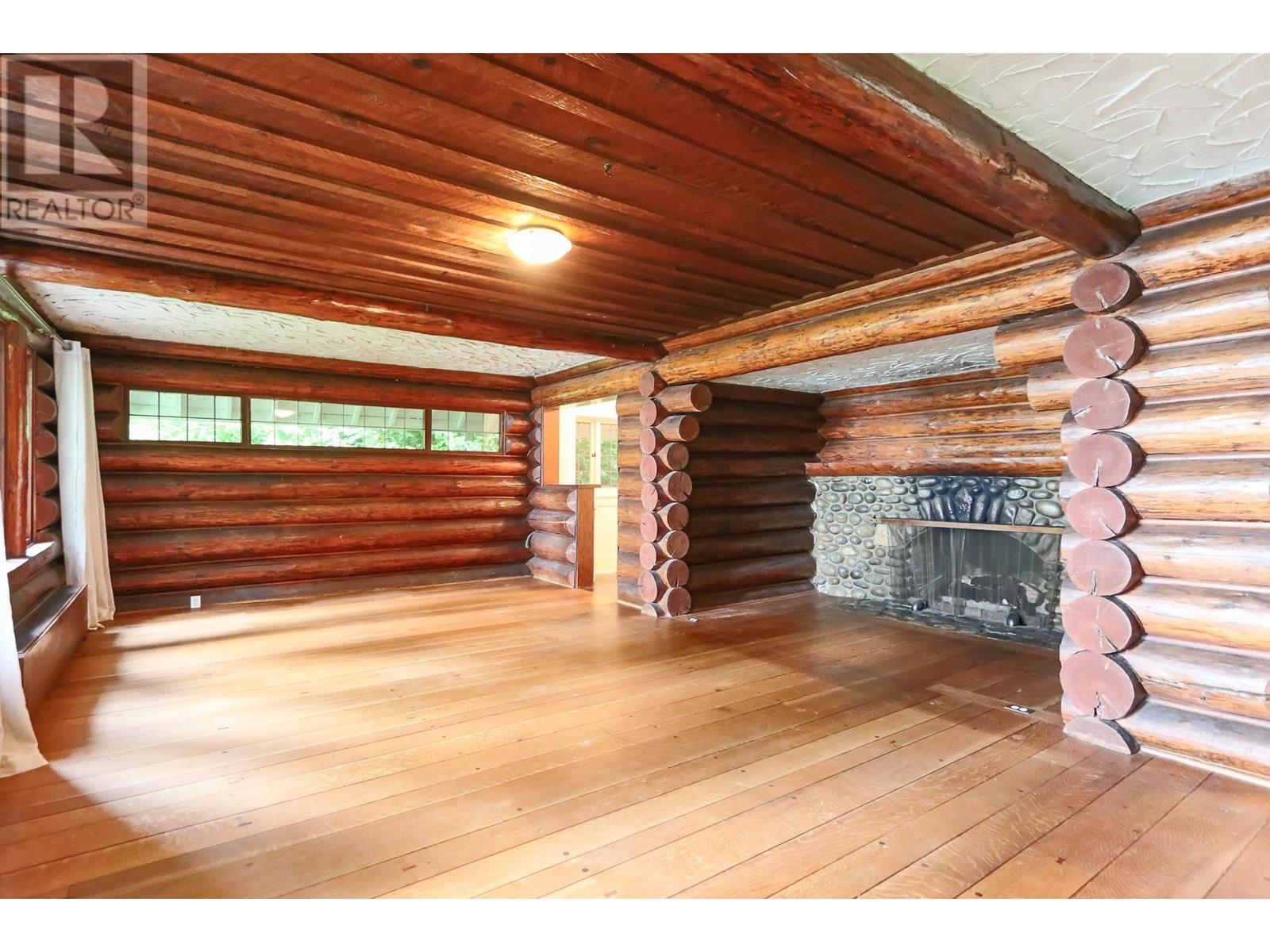 5252 MARINE DRIVE, West Vancouver