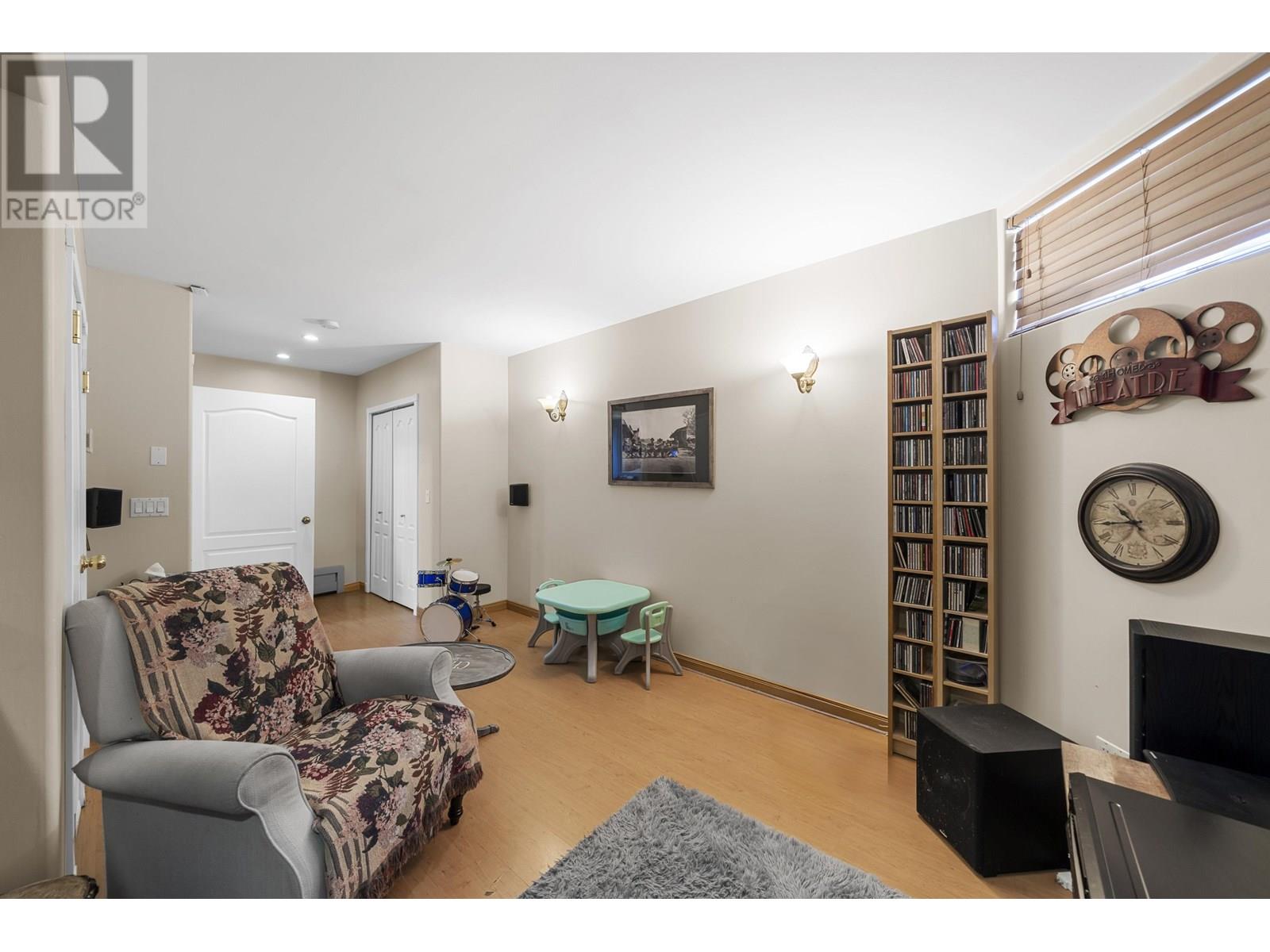 Photo 20 of 20302 123 B Avenue, Maple Ridge BC