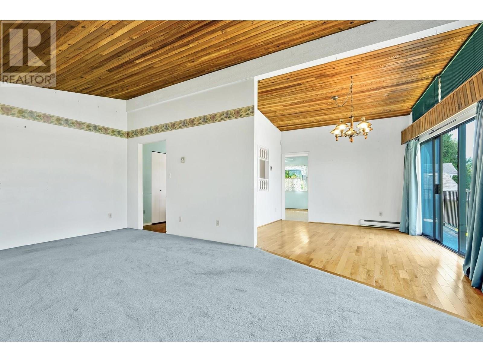 Photo 6 of 10540 Seamount Road, Richmond BC