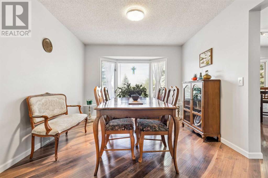 Single Family House for Sale in  Hawkfield Crescent NW Hawkwood Calgary 