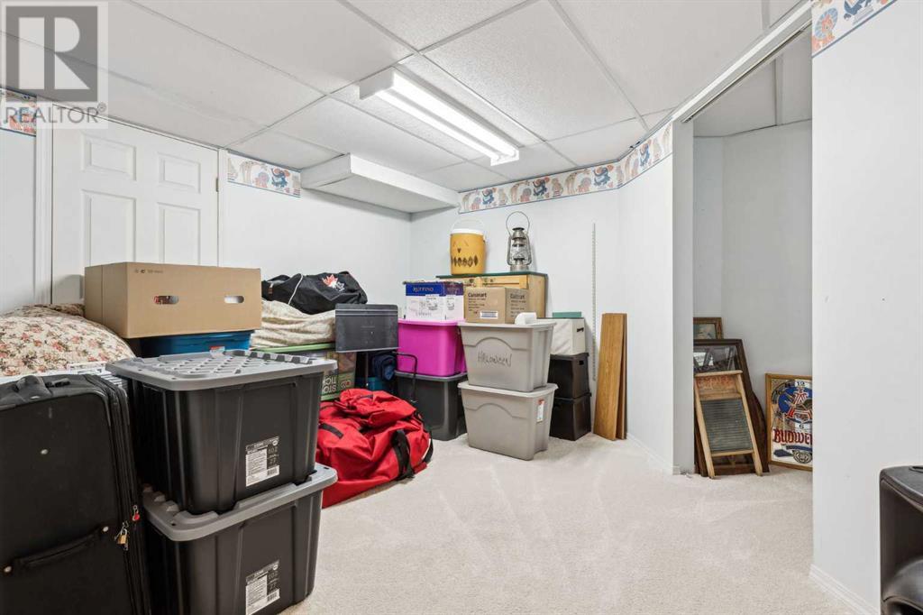 Single Family House for Sale in  Hawkfield Crescent NW Hawkwood Calgary 