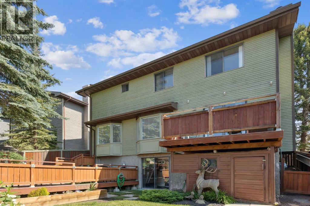 Single Family House for Sale in  Hawkfield Crescent NW Hawkwood Calgary 