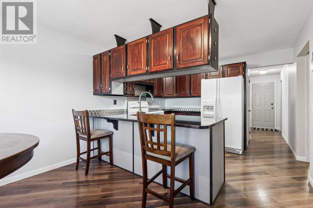 Single Family House for Sale in  Hawkfield Crescent NW Hawkwood Calgary 
